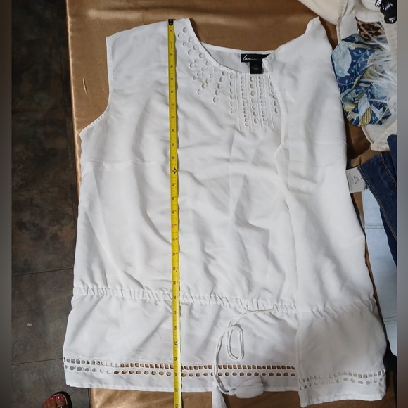 Lane Bryant White Cap Sleeve Tie Front Blouse - Picture 9 of 9